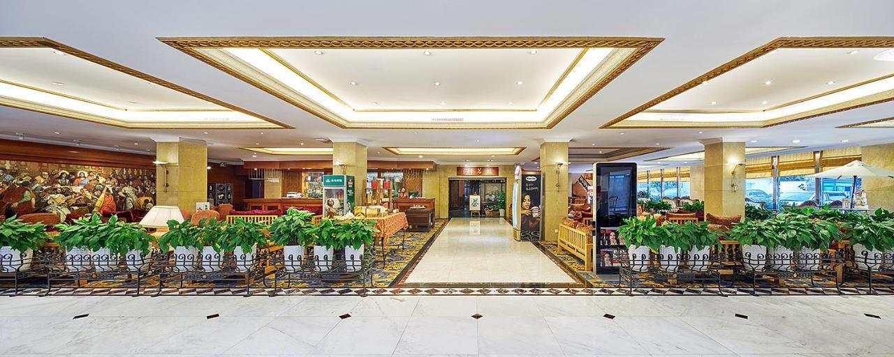 Grand Regency Hotel Čching-tao Exteriér fotografie